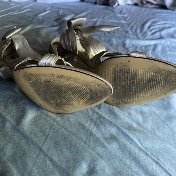 Silver Heels with Ankle Bow - Picture 5 of 8